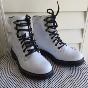 Sorel Black and White Winter Boots